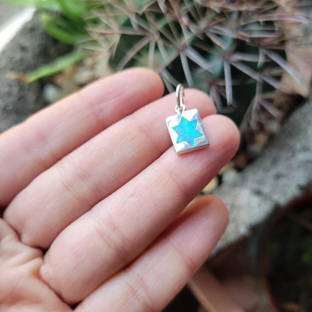 New Handmade Dainty Solid 925 Sterling Silver Star of David Blue Tiny Charm - Picture 2 of 7